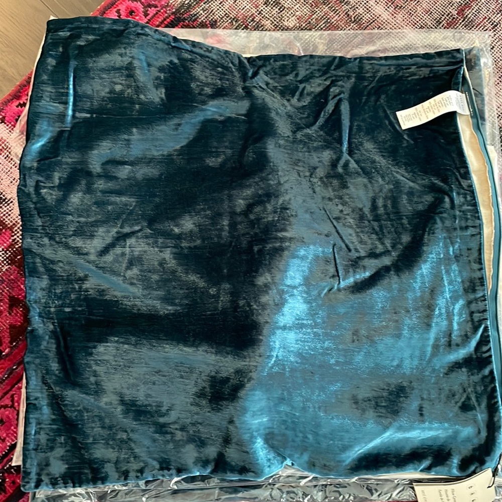 Westelm pillow covers 24x24. Blue lush velvet and linen. BNWT.